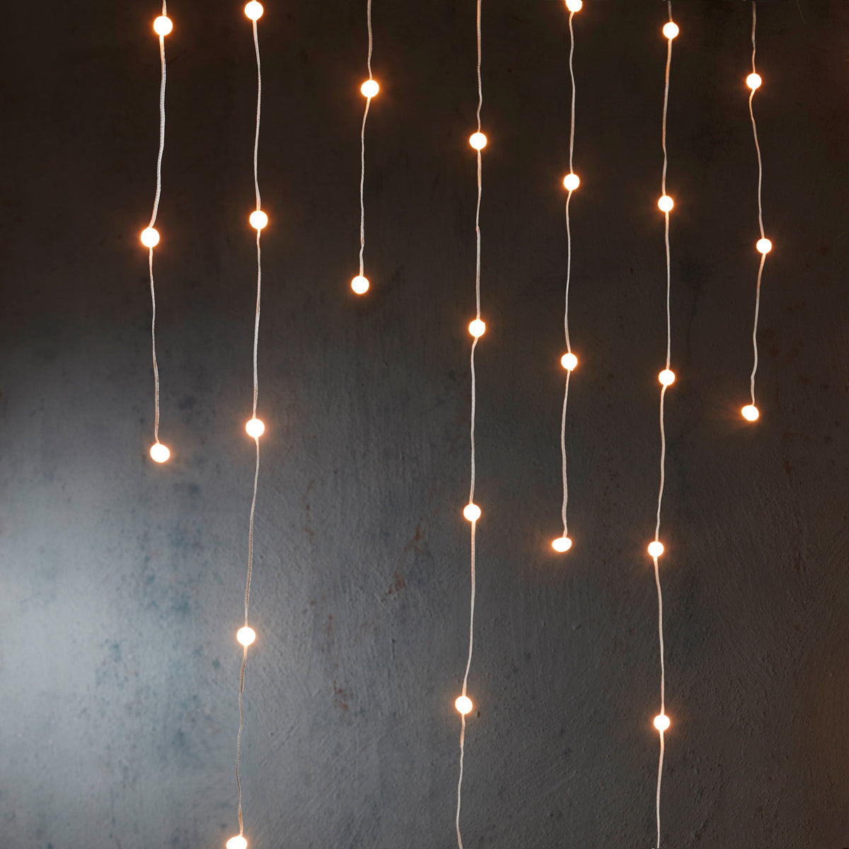 ΦΩΤΑΚΙΑ ΚΟΥΡΤΙΝΑ ΣΥΡΜΑ ΑΣΗΜΙ ΘΕΡΜΟ ΛΕΥΚΟ berry 100led IP44 with timer - L300 h100cm iron
