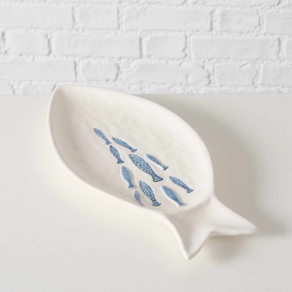 ΠΙΑΤΟ ΨΑΡΙ Pina ΜΠΛΕ ΛΕΥΚΟ 32x15x3cm ΚΕΡΑΜΙΚΟ