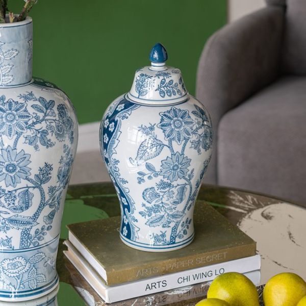 Melania Διακοσμητικό Βάζο Δοχείο με Καπάκι Πορσελάνη Άσπρο Μπλε (18x18x32)cm