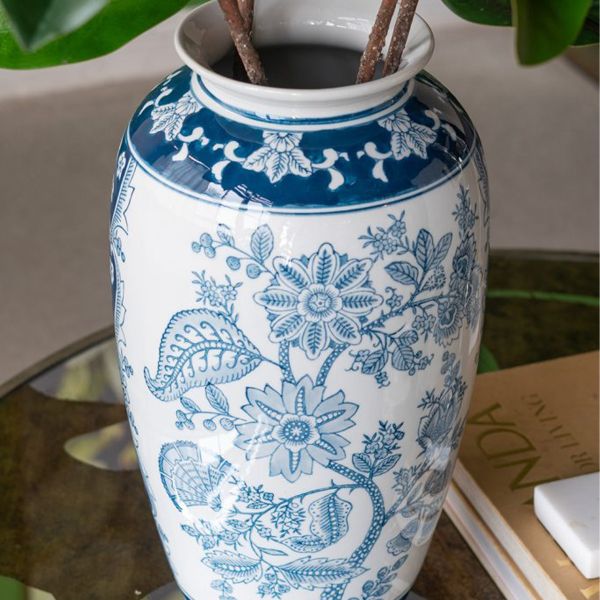 Melania Διακοσμητικό Βάζο από Πορσελάνη σε Άσπρο με Μπλε (19x19x38)cm